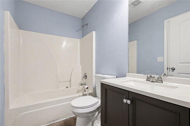 Building Photo - 843 Brandon Dr