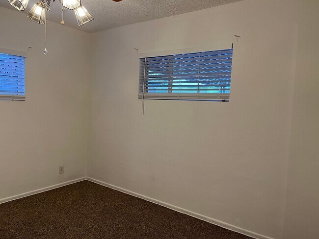 Building Photo - 6558 E Koralee Dr