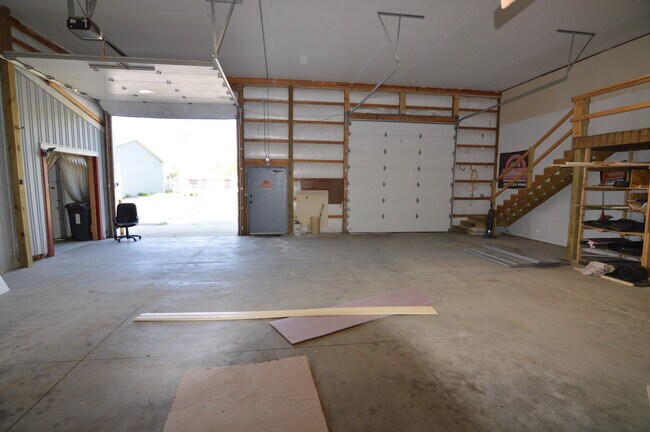 Building Photo - 1640 E Bristol St