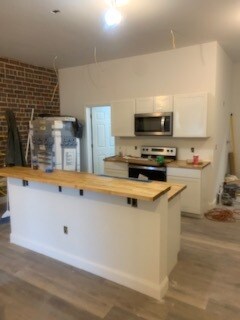 Apt 207 - 4 W State St