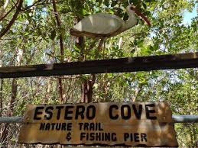 Building Photo - SEASONAL BEACH ACCESS 2/2 CONDO ON FT. MYE...