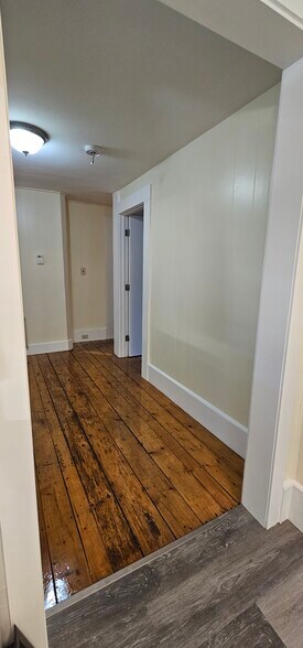 Building Photo - 368 Court St