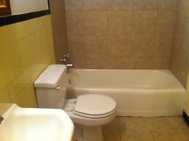 Building Photo - 721 Deauville Dr