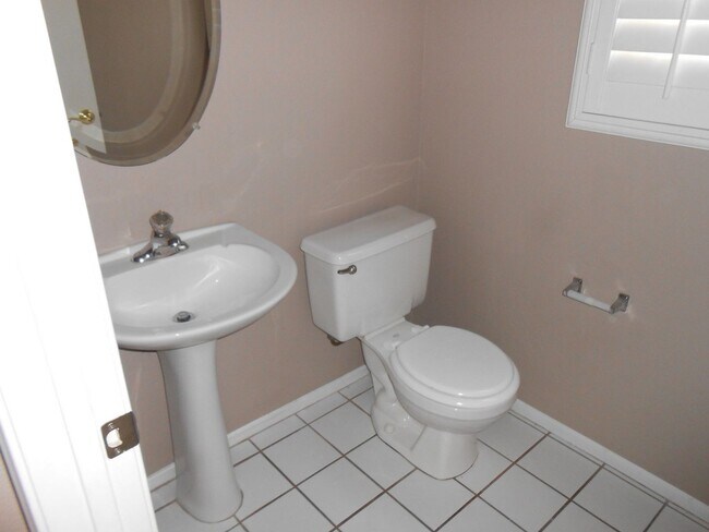 Building Photo - 3468 Martin Hall Dr