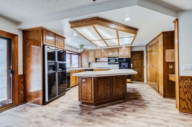 Building Photo - HORSE TRAINERS! MUST SEE HORSE PROPERTY AWESOME ACRAGE 5 ACRES Beautiful Custom 1 story home in W...