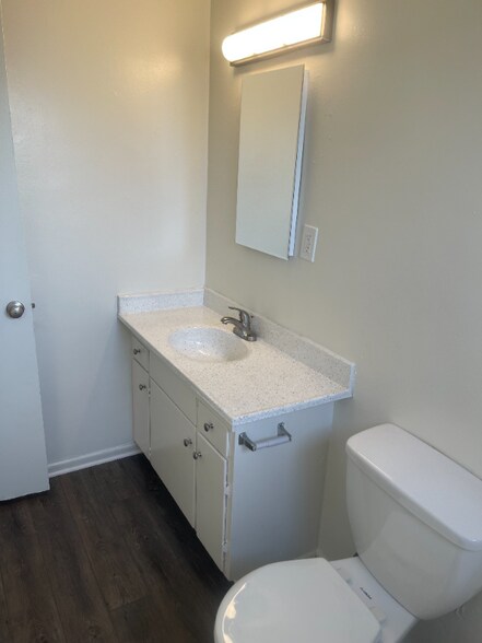 Building Photo - 2232 E Lenita Ln