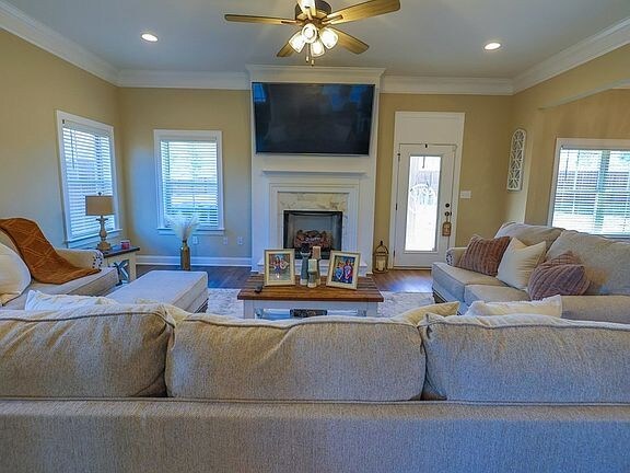 Building Photo - 313 Currituck Dr
