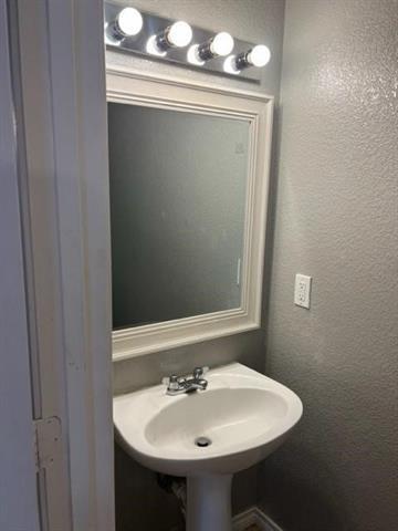 Building Photo - 208 Billy Wickliffe Dr