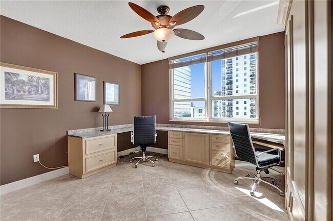 Building Photo - 350 SE 2nd St