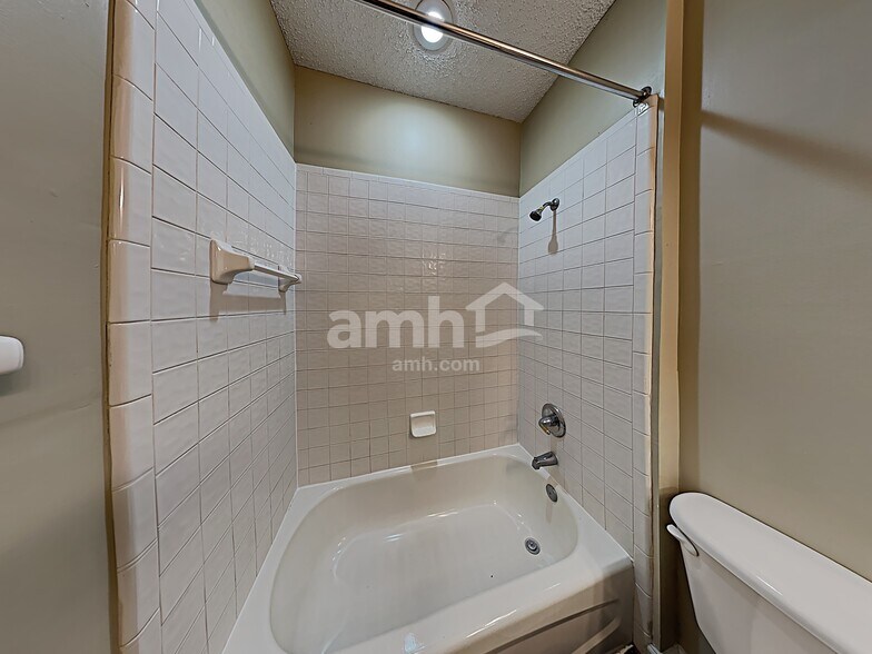 Building Photo - 976 Ashton Cove Terrace