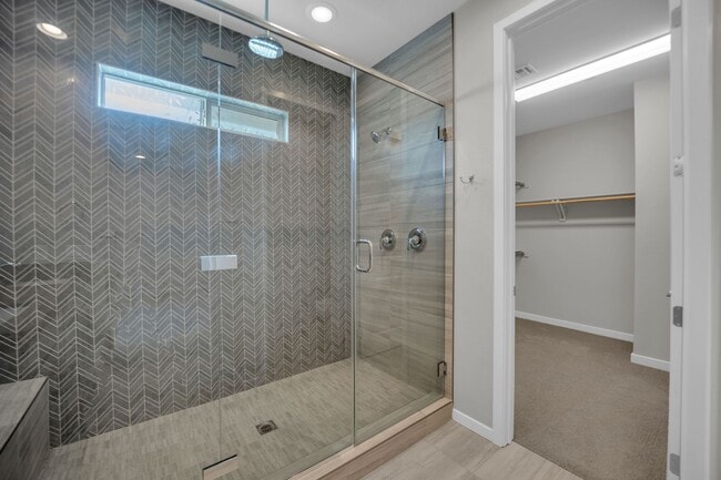 Building Photo - 4bedroom home in Summerlin