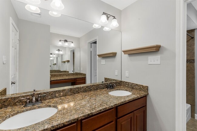 Building Photo - 16210 Chipstead Dr