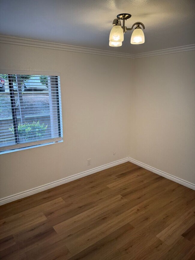 Building Photo - Newly Remodeled 2 Bedroom 2 Bath Condo in Chula Vista - $2600 a month