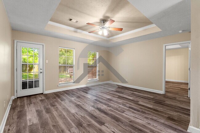 Building Photo - 2340 Linda Drive