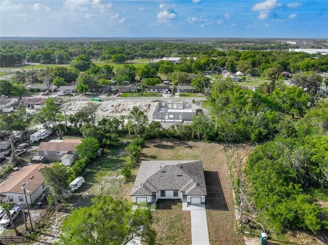 Building Photo - 356 W 4th St