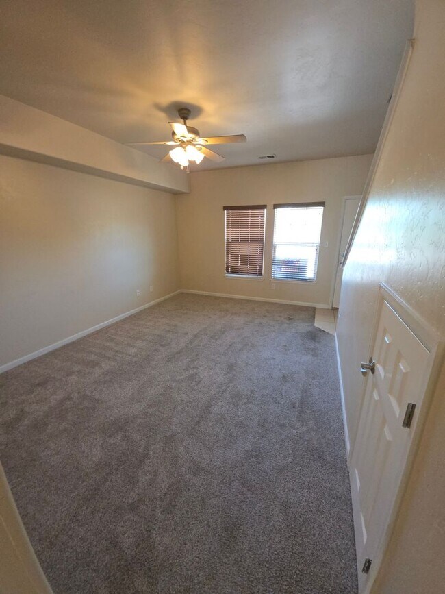 Building Photo - 2481 Thunder Mountain Drive