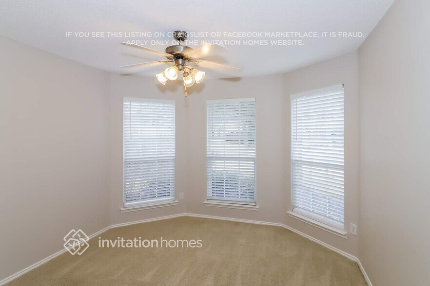 Building Photo - 9813 Tyler Dr