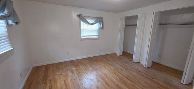 Building Photo - 1306 Mt Olive Ave