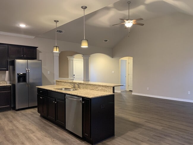 Building Photo - 8591 Prince Ct