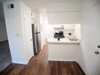 Building Photo - Fantastic 1 /1 x Rent @ Winter Park's Four...