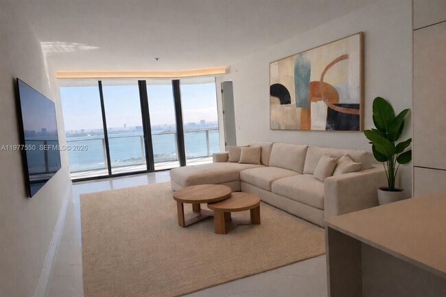 Building Photo - 700 NE 24th St