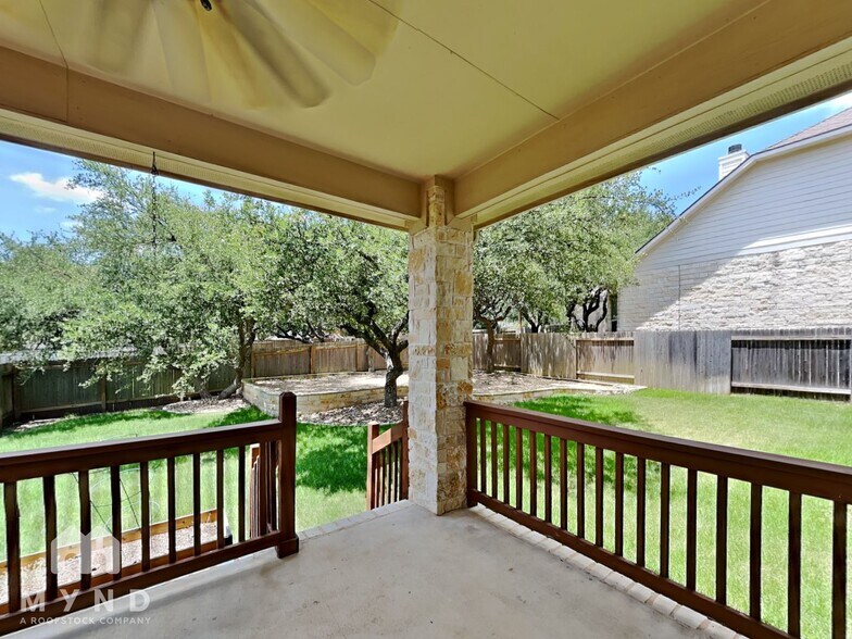 Building Photo - 8009 Levata Dr
