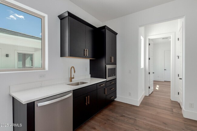 Building Photo - 12417 N 93rd Way