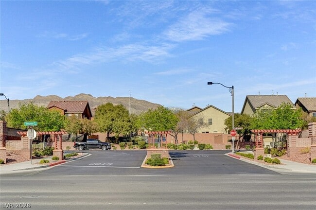 Building Photo - 10731 Myrtle Grove Ave