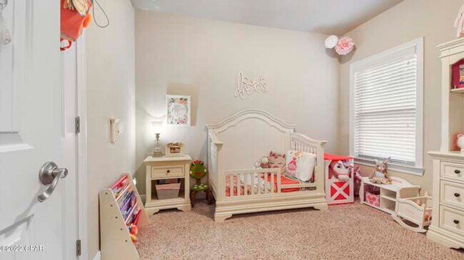 Building Photo - 5026 Pretty Way