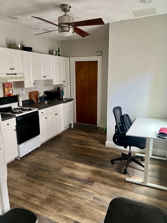 Building Photo - 15 Jaques St