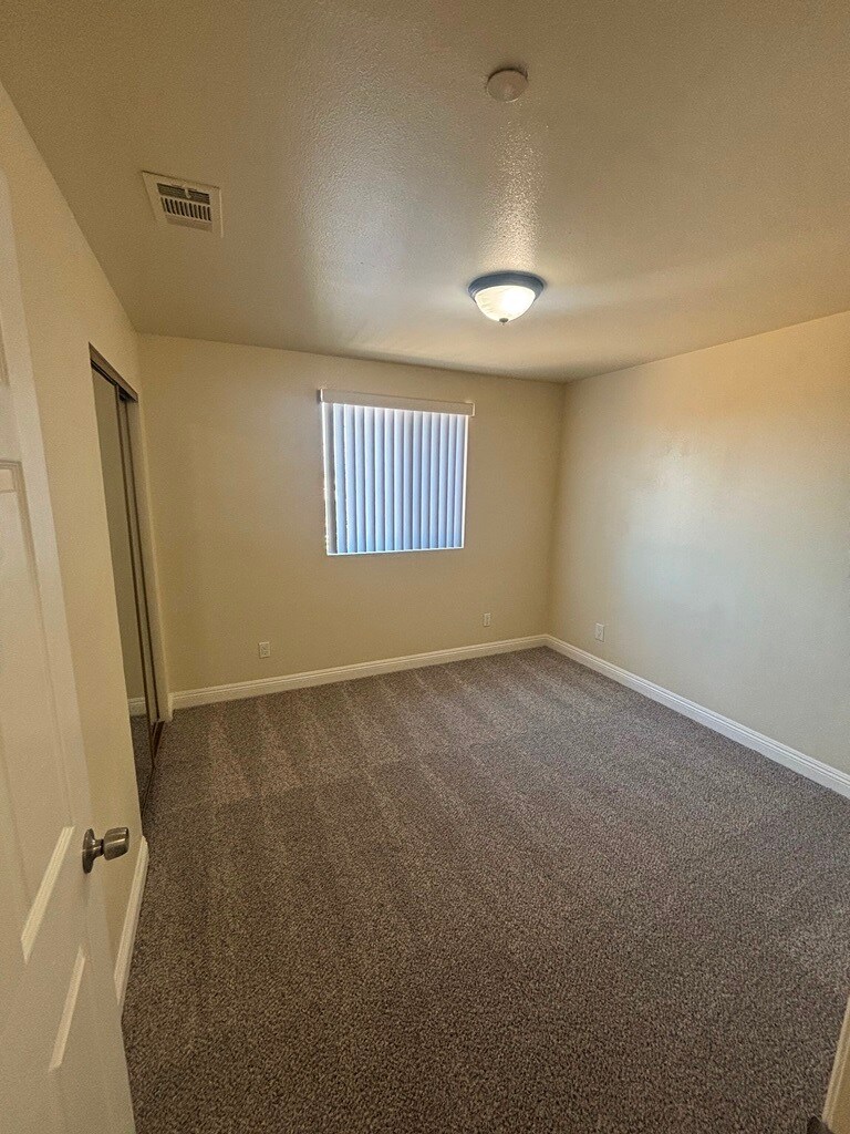 Building Photo - 4520 Cimarron St