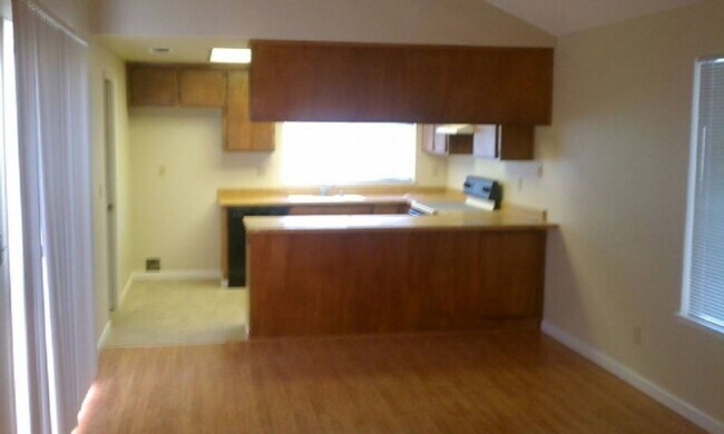 Building Photo - Nice 3 bed, 2 bath home in Rancho Cordova