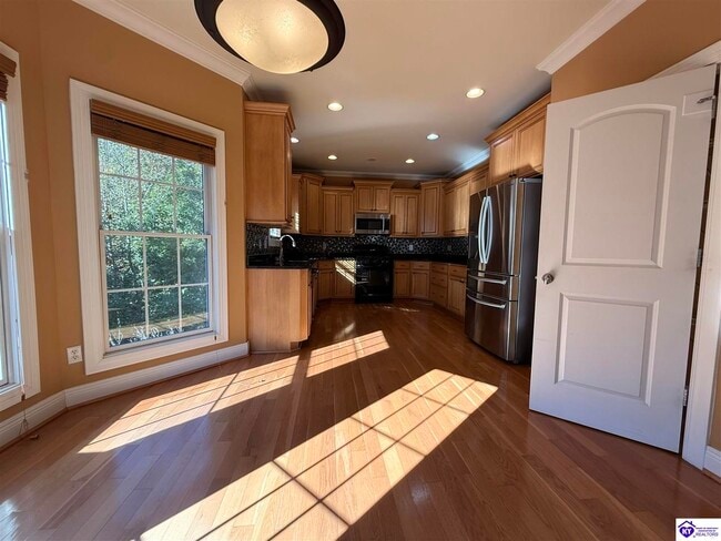 Building Photo - 107 Rhinestone Ct