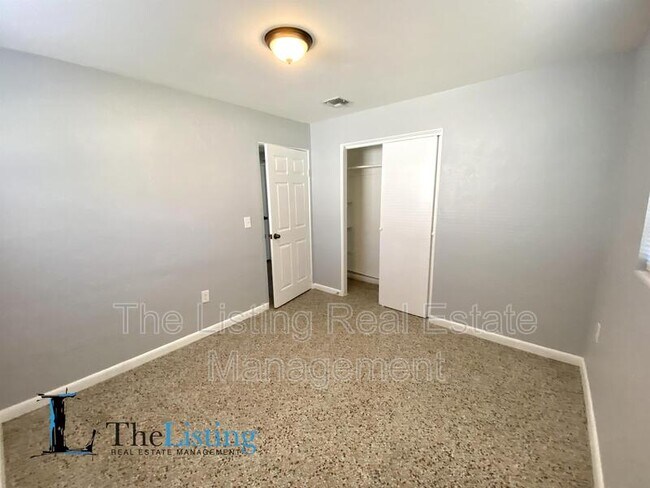 Building Photo - 87 Griggs Ave