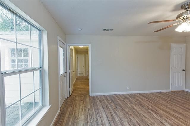 Building Photo - 1613 M Pl