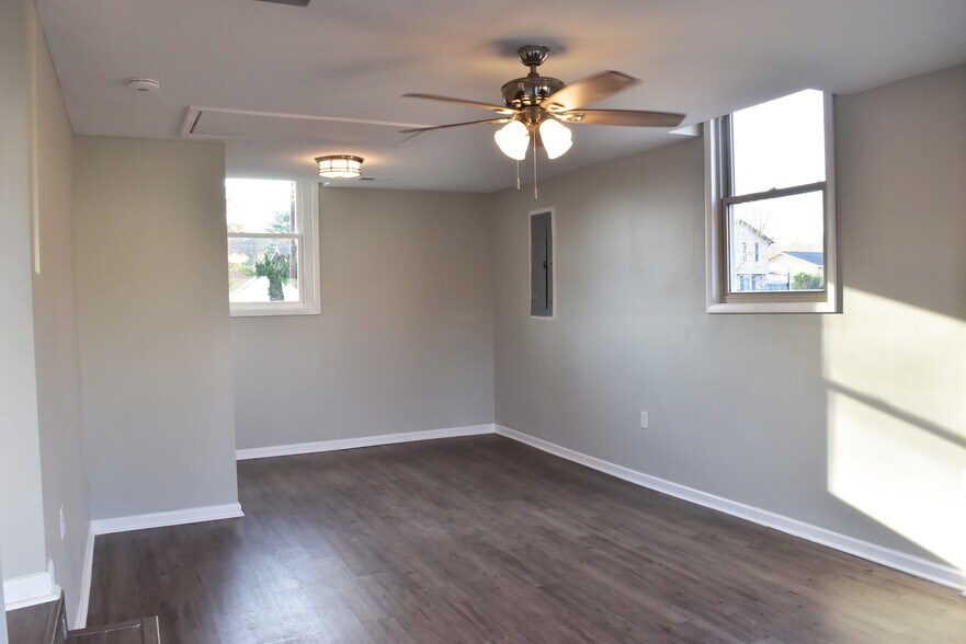 Building Photo - 4020 Ames Dr