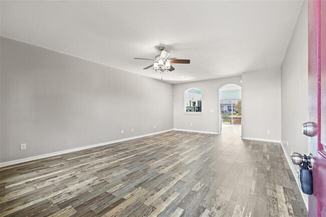 Building Photo - 16302 Swan View Cir