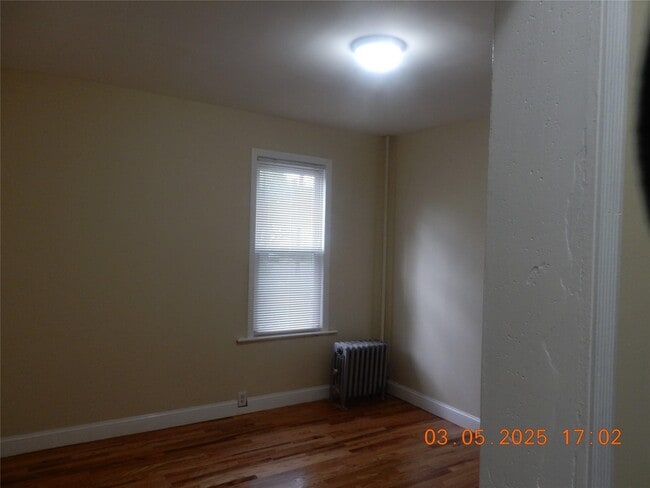 Building Photo - 402 Union Ave