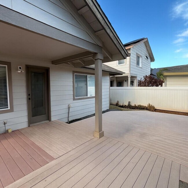 Building Photo - Large Ocean Pointe Home with In-Law Suite,...