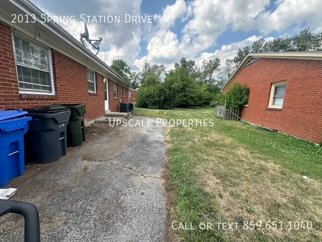 Building Photo - 2013 Spring Station Dr