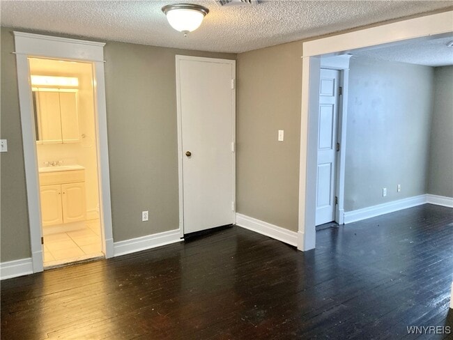 Building Photo - 294 S Elmwood Ave