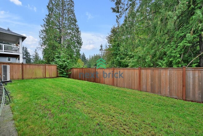 Building Photo - 4 BED & 2.5 SINGLE FAMILY HOUSE FOR RENT