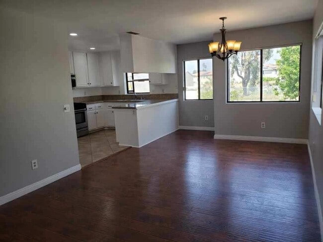 Building Photo - 8338 Woodley Pl