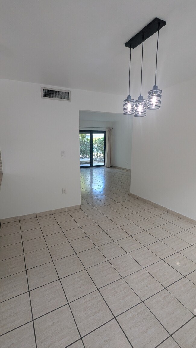 Building Photo - 235 Bird Rd