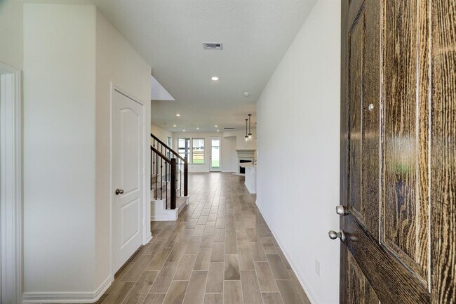 Building Photo - 14626 Hemlock Knl Ln