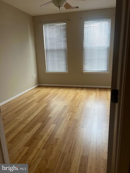 Building Photo - 2465 Army Navy Dr