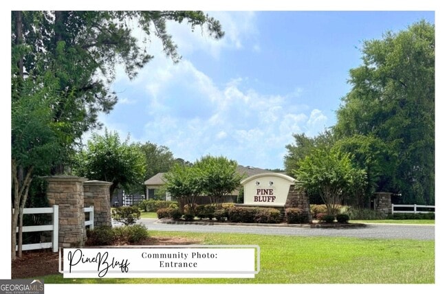Building Photo - 94 Pine Bluff Blvd E