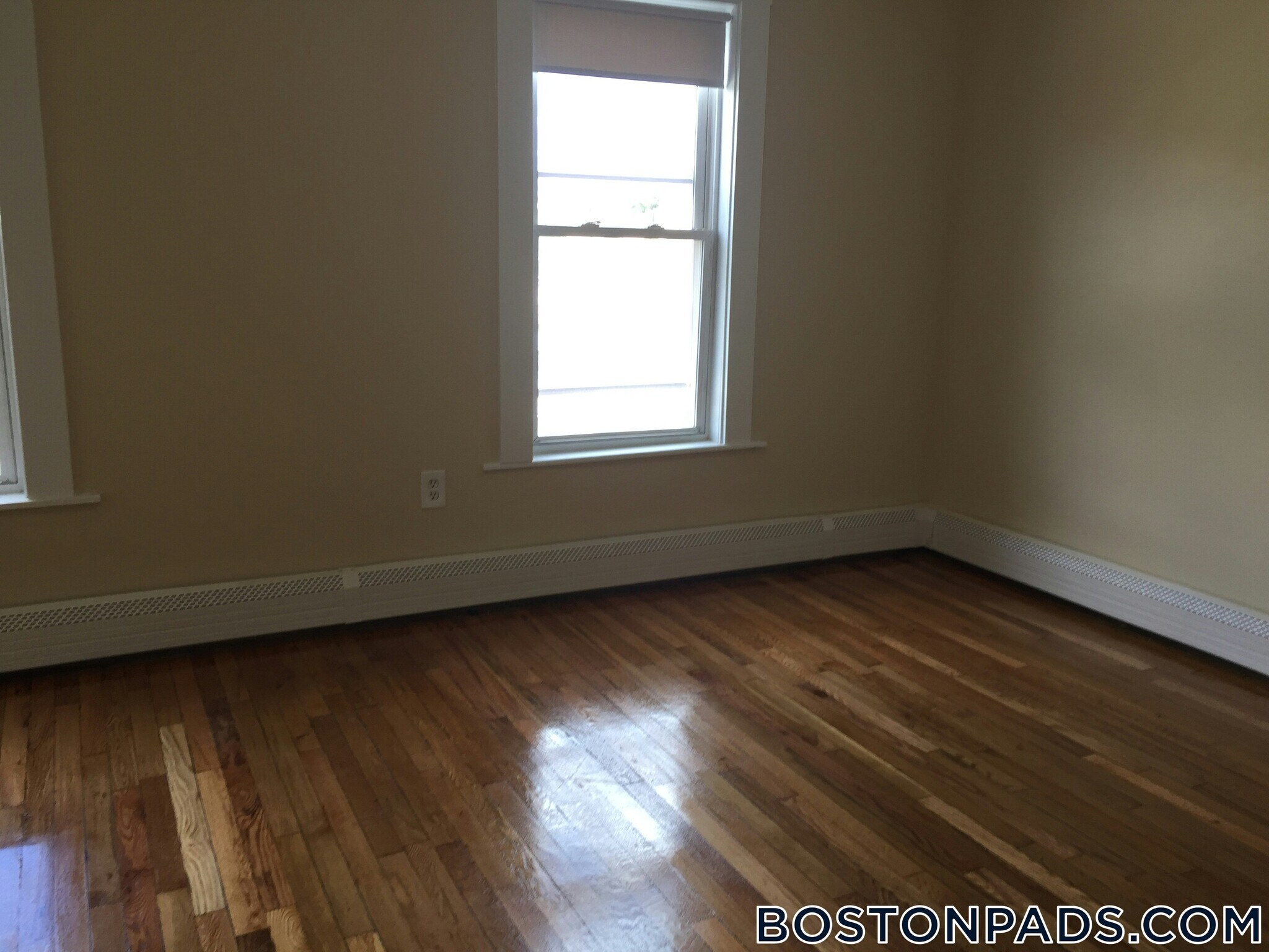 Building Photo - 53 W Seventh St