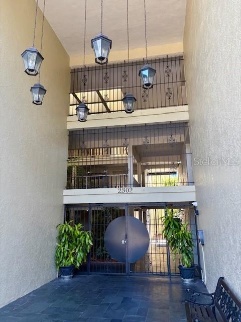 Building Photo - 2302 S Manhattan Ave