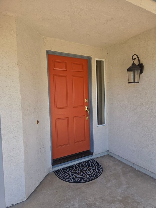 Building Photo - Scripps Ranch Beauty